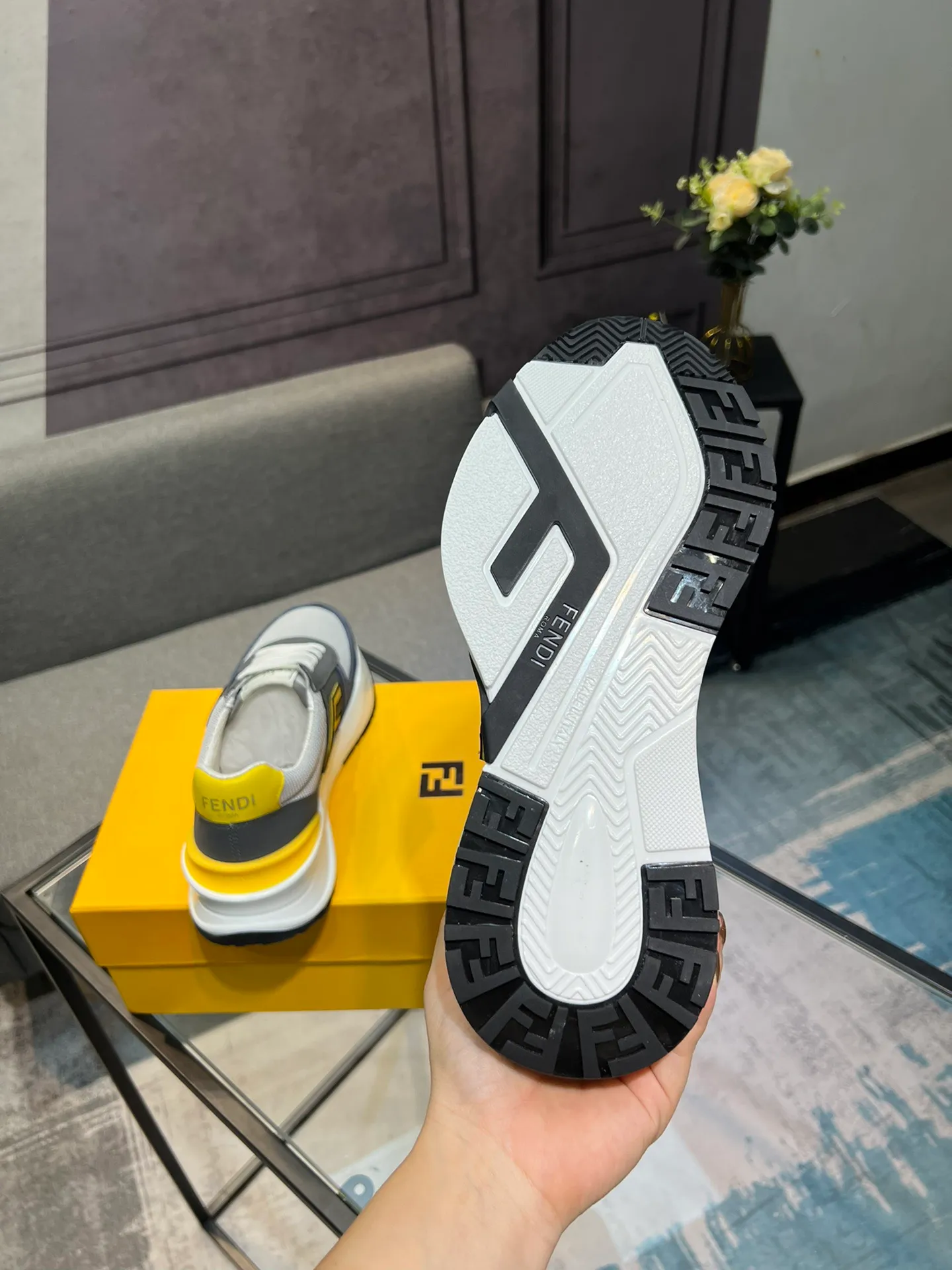 Men's shoes 💰540 FENDI men's fashionable casual shoes 👟Hot sale🔥 Official website 1:1 replica ⬆️Original quality - original leather - original breathable mesh lining original outsole 1:1 replica, code number 38-44 (45-46 customized)